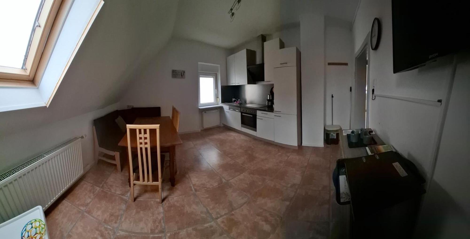 Gaestezimmer / Weingut Peter Guest house