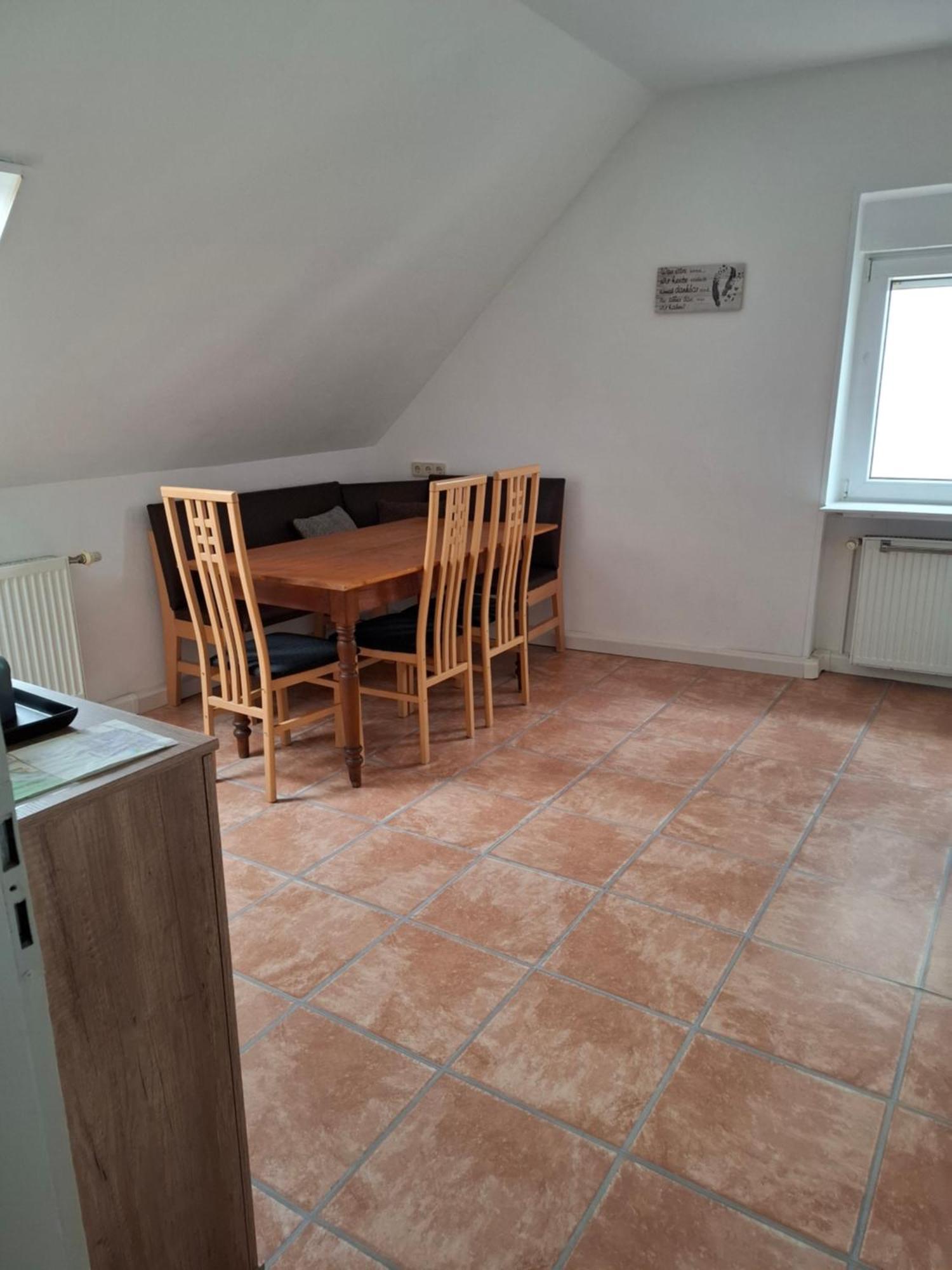 Gaestezimmer / Weingut Peter Guest house