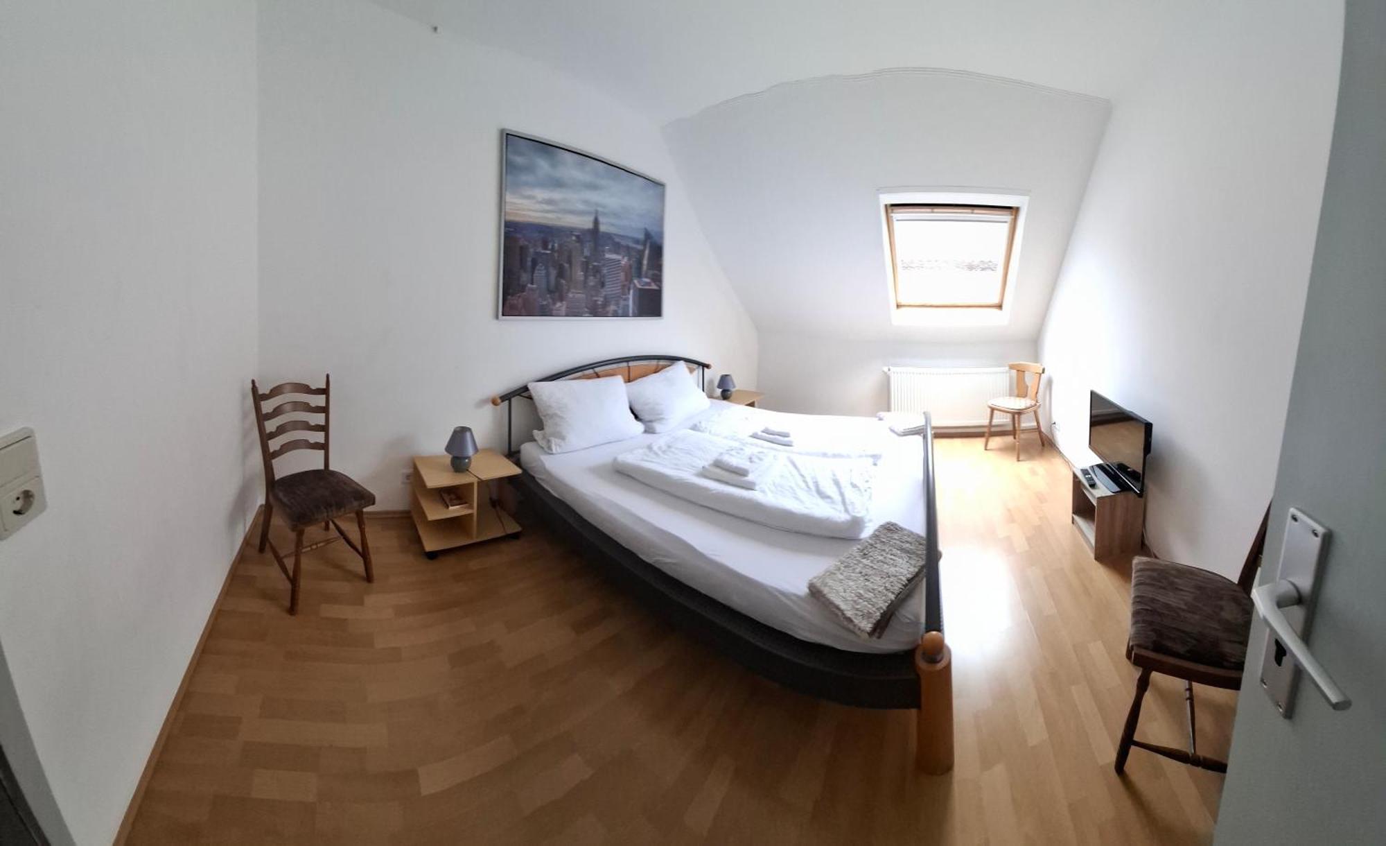 Gaestezimmer / Weingut Peter Guest house Wachenheim an der Weinstrasse